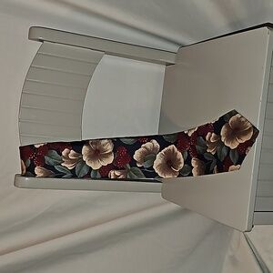 Halston III 100% Italian Silk Tie